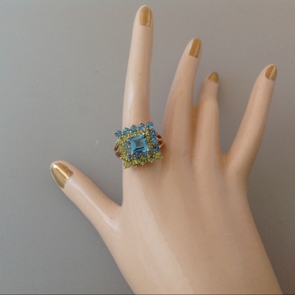 Blue topez and peridot 10k ring